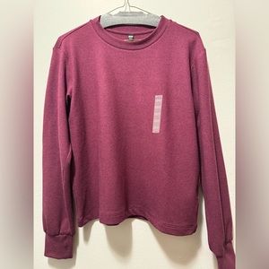 Uniqlo crewneck shirt. XS. Purple red color.